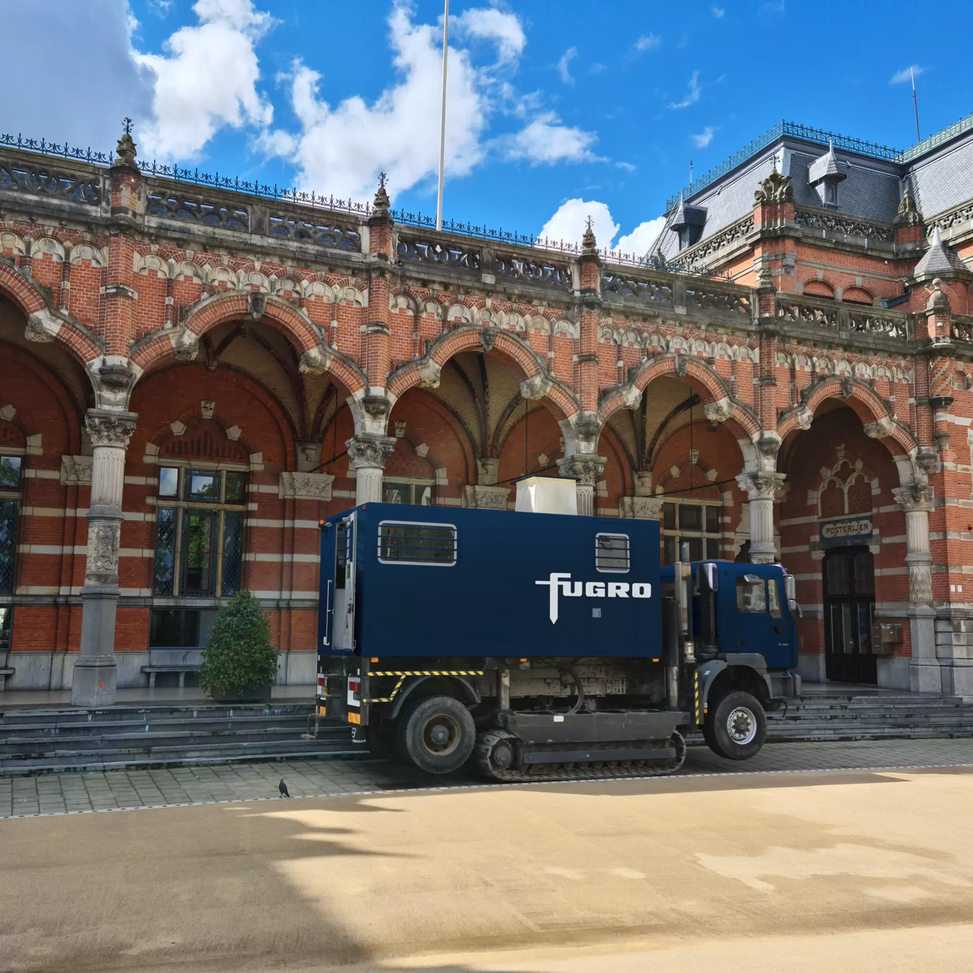 CPT truck at Central Station Groningen.png
