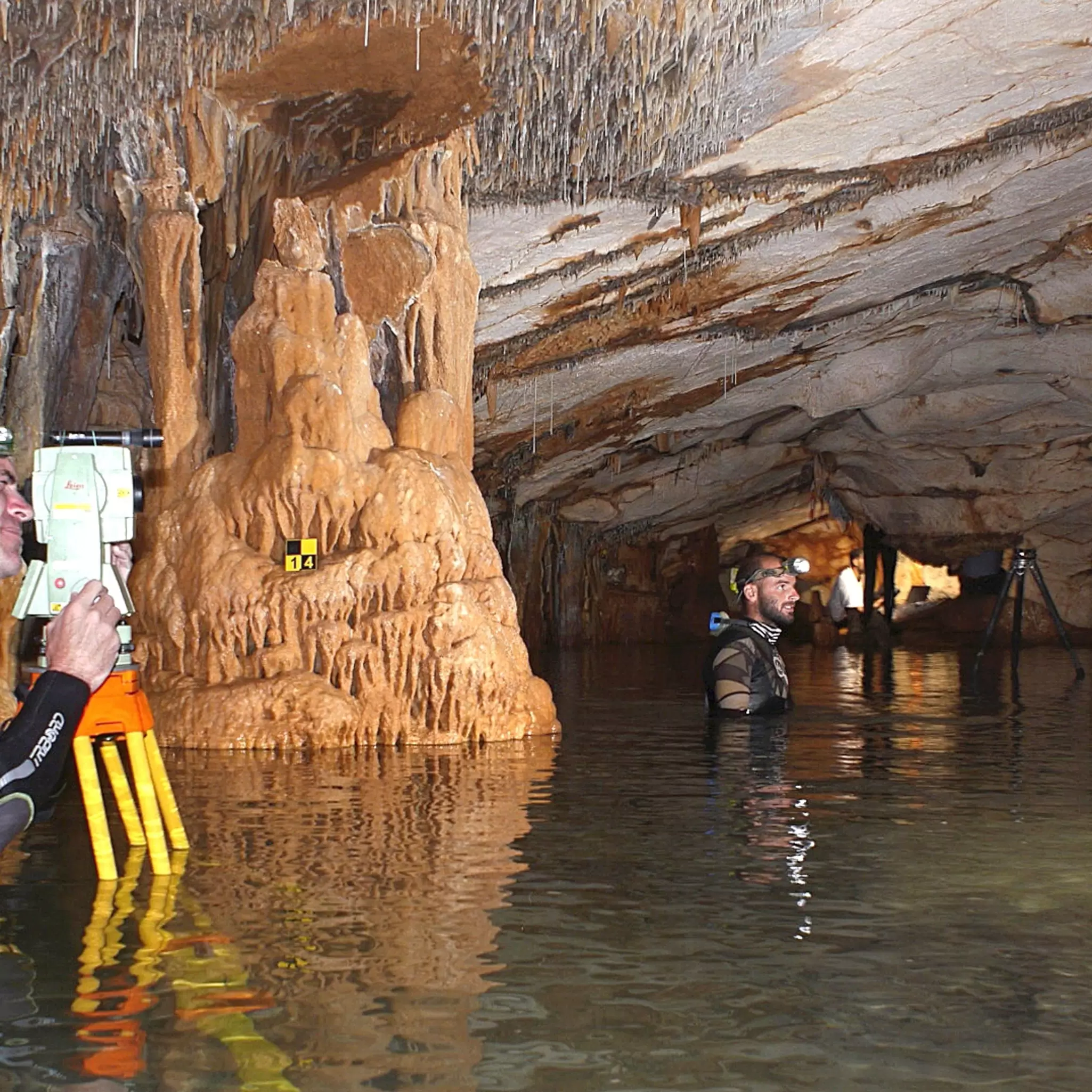 Surveying Cosquer caves, France 01.jpg