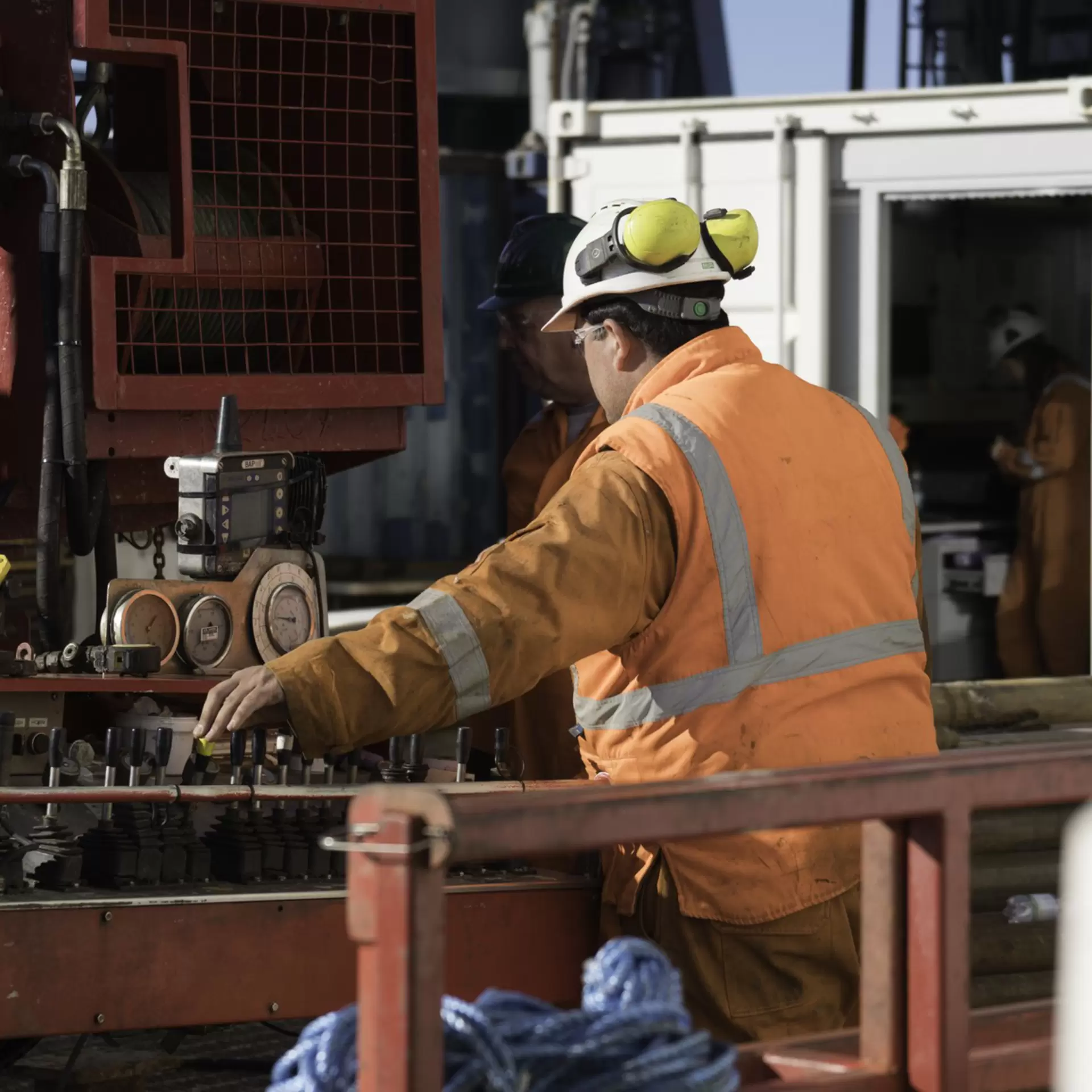 Drill operator using sonic drill onboard Excalibur 14.jpg