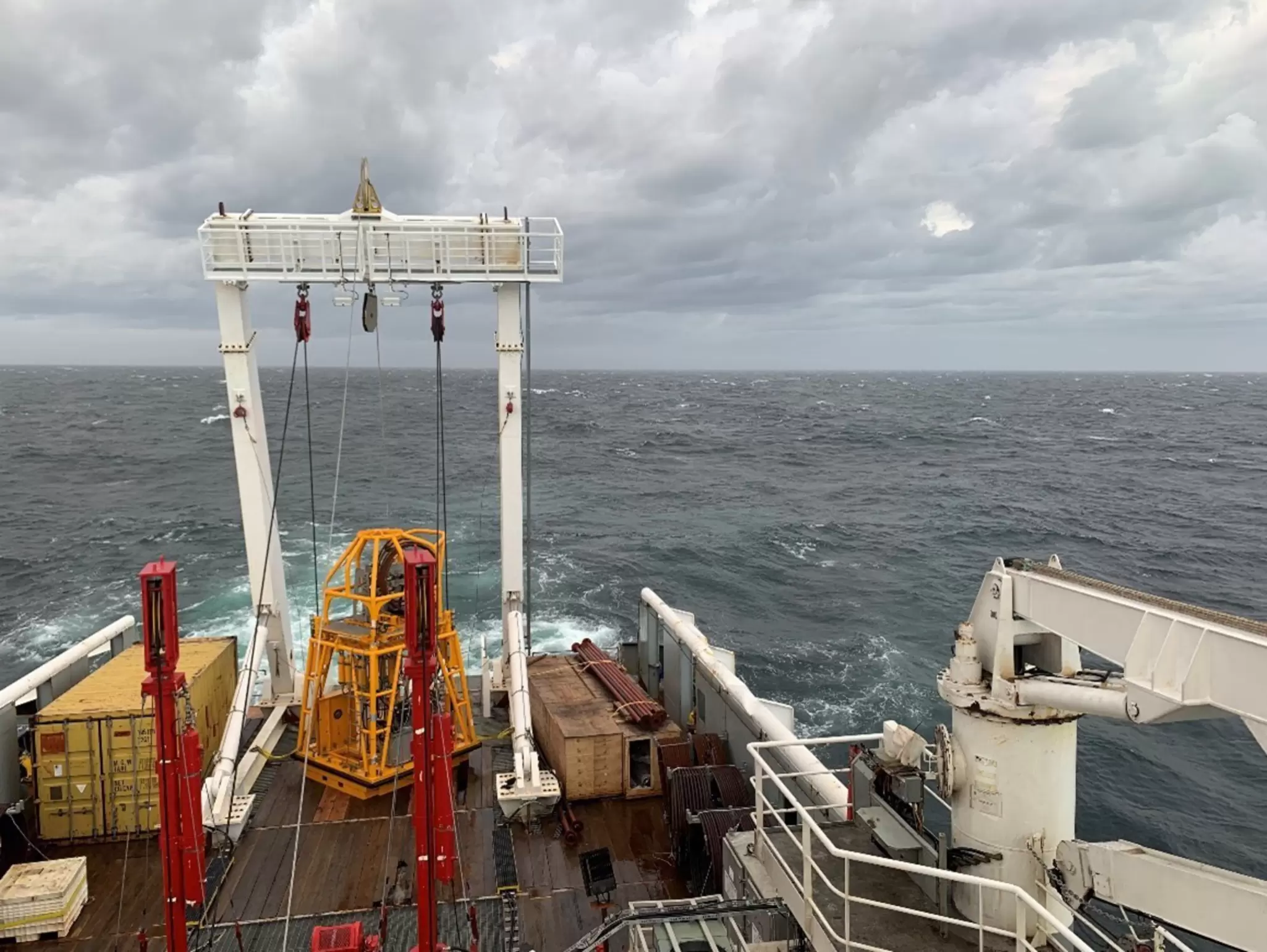 Seacalf MkV DeepDrive on back deck of vessel 01.jpg