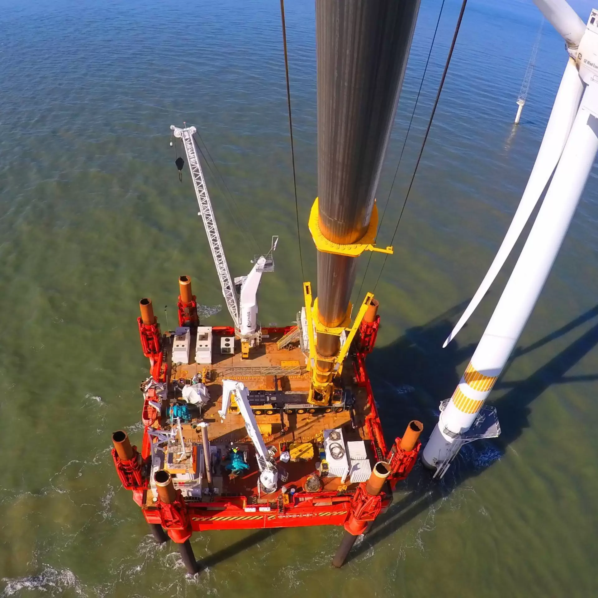 Offshore wind turbine gear box replacement, ireland.jpg