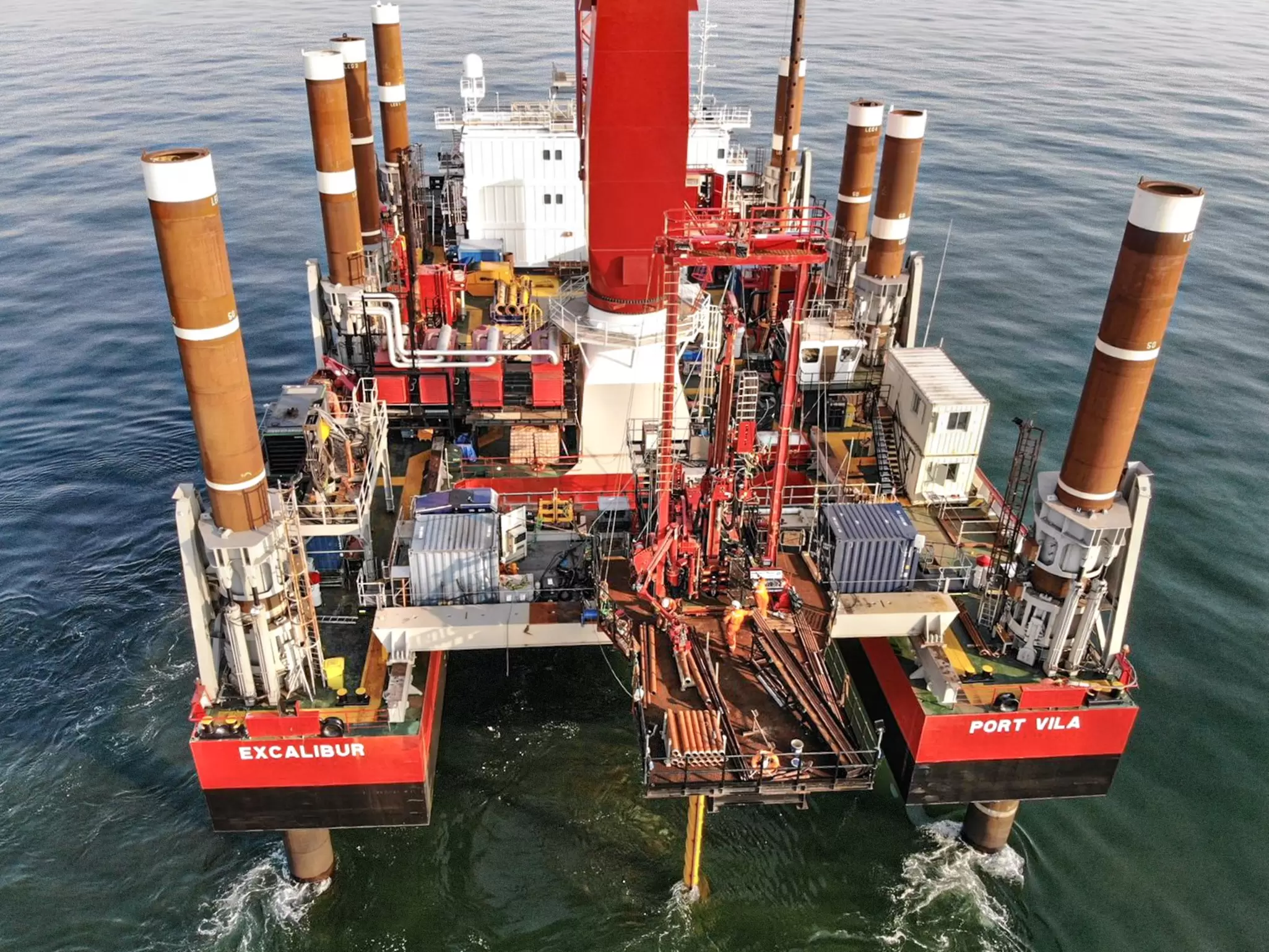 Excalibur Jack-up at Codling Wind Farm 03.jpg