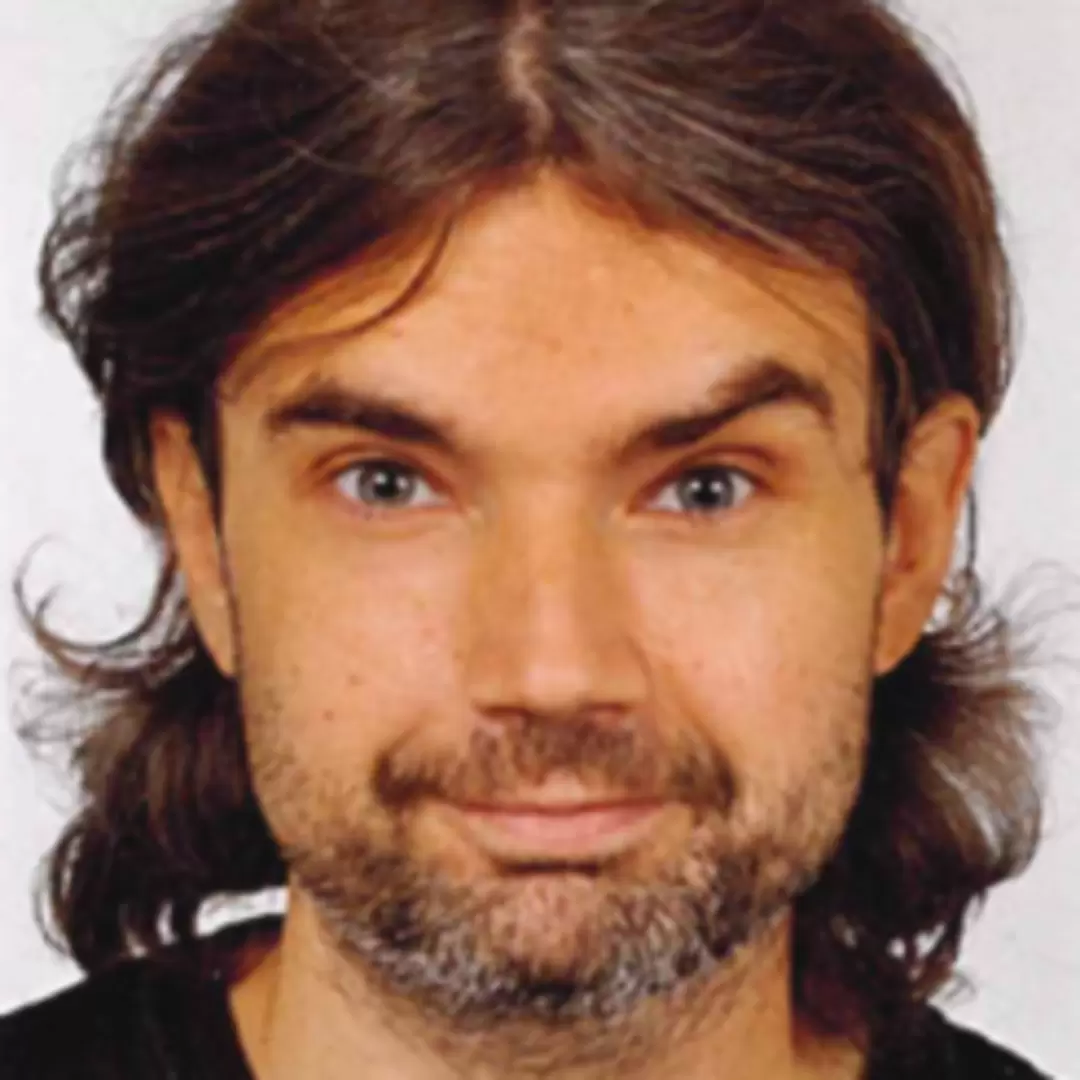 Alex Eifert_bio photo.png