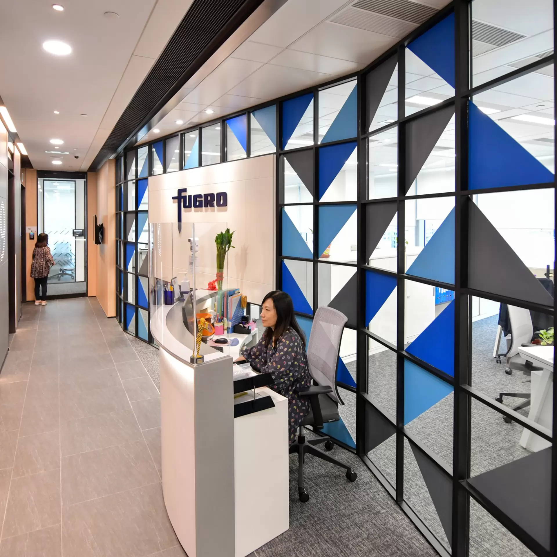 Employees in Hong Kong office 11.jpg