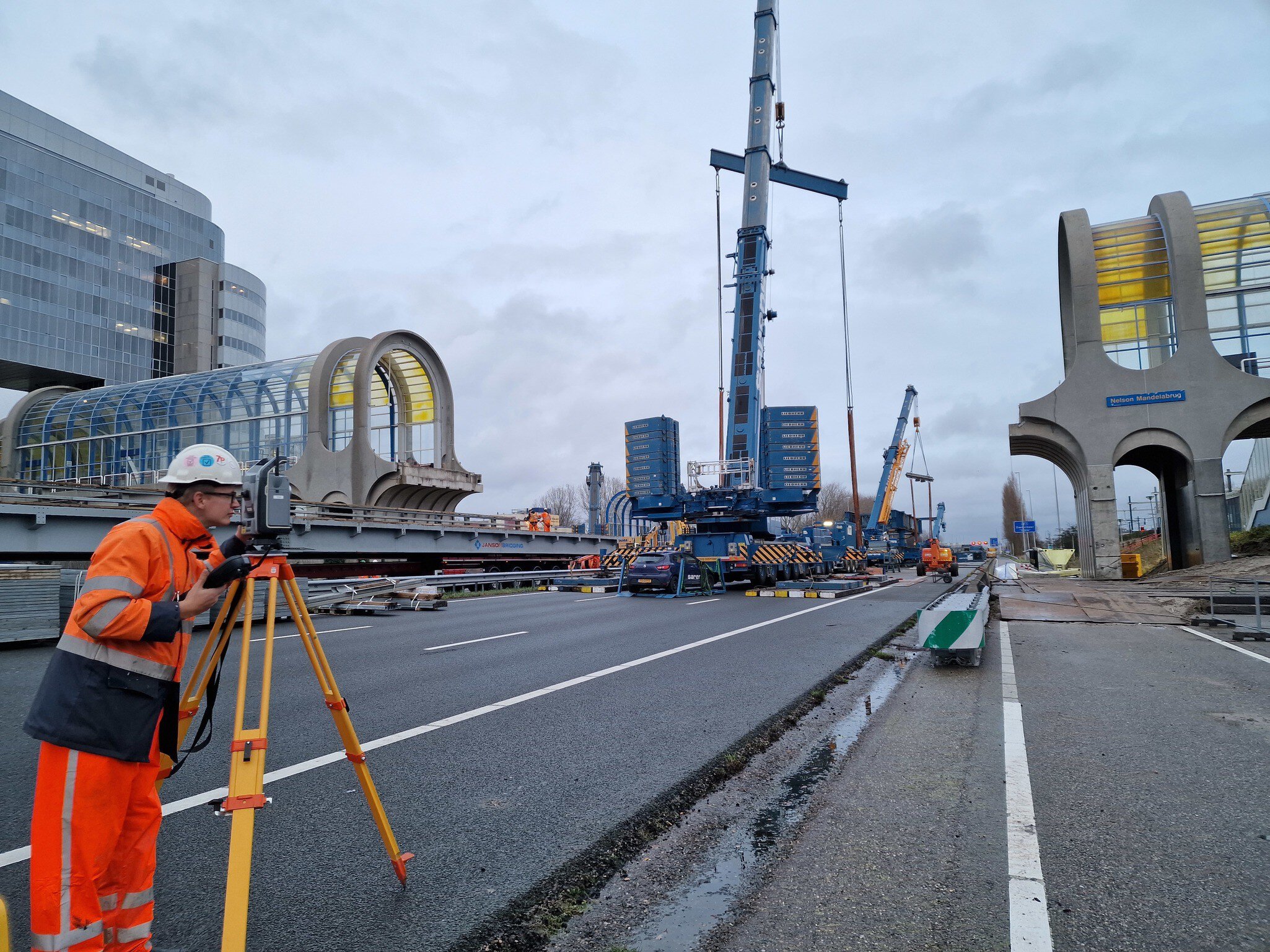 Deformation surveys at the dismantling of the Nelson Mandelabridge over the highway A12 at the Netherlands. This bridge had some serious damage in the construction. The bridge is replaced with another temporary bridge. During this operation Fugro Surveyors carry out deformation surveys of the existing pillars.