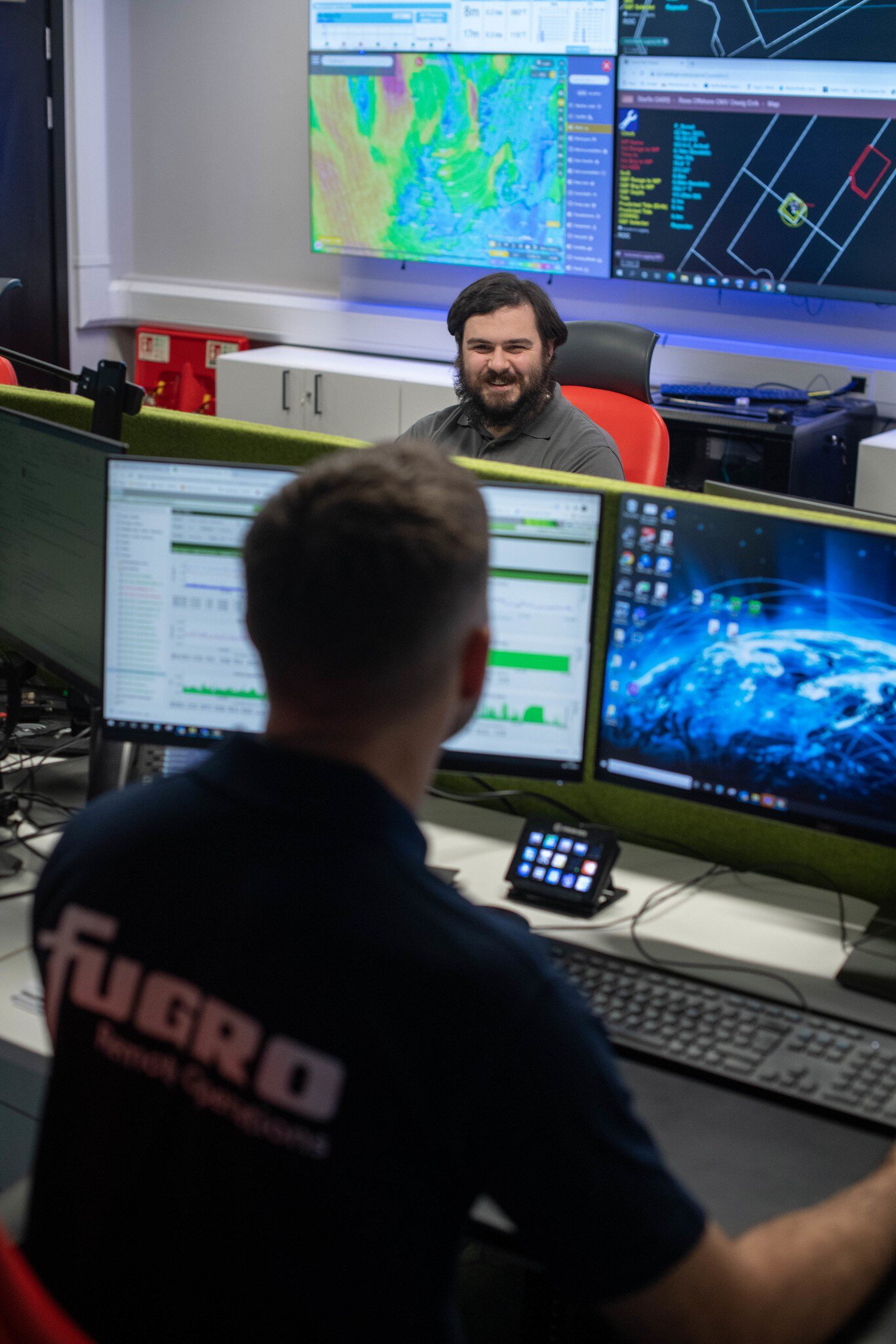 Aberdeenshire, Britain, British, British Isles, Europe, Great Britain, Scotland, U.K., UK, United Kingdom
Aberdeen , Scotland, Wednesday, 3 November  2021 ..FUGRO.....Picture by Michal Wachucik/Abermedia
Photos taken in the Aberdeen ROC, November 2021
Employees in Aberdeen remote operations centre