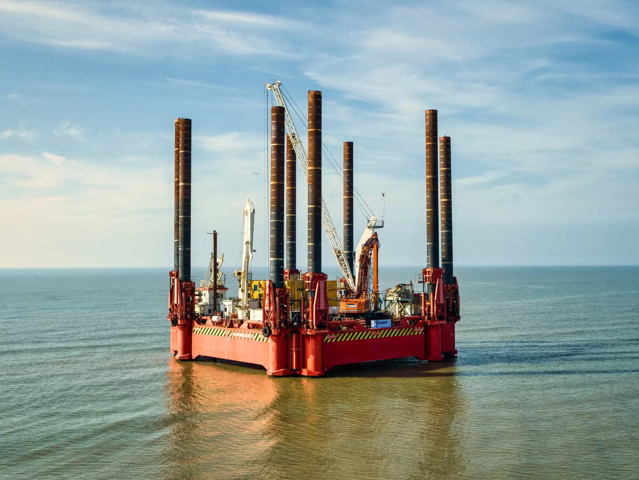 Sea Auk working on WaveWalker 09.jpg
