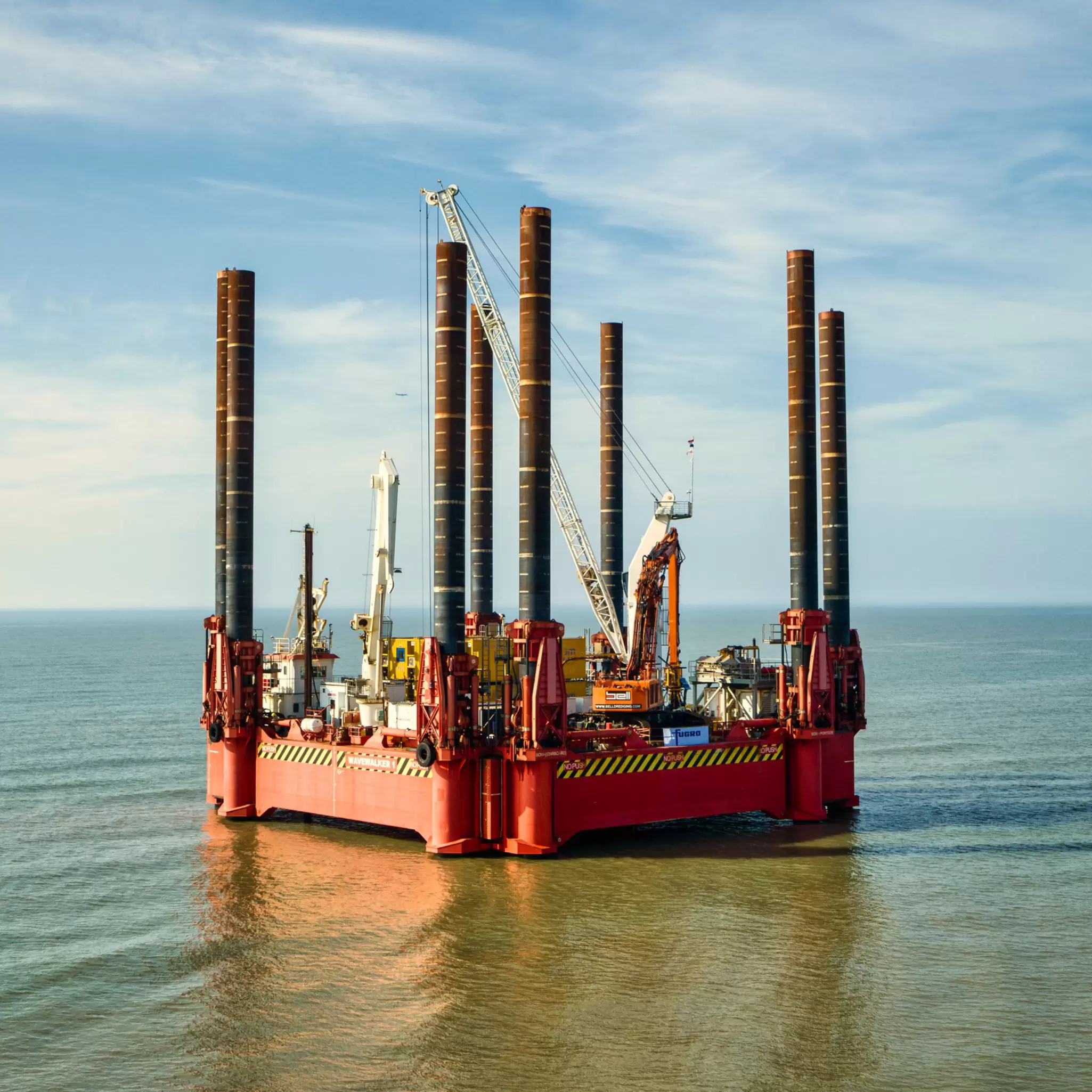 Sea Auk working on WaveWalker 09.jpg