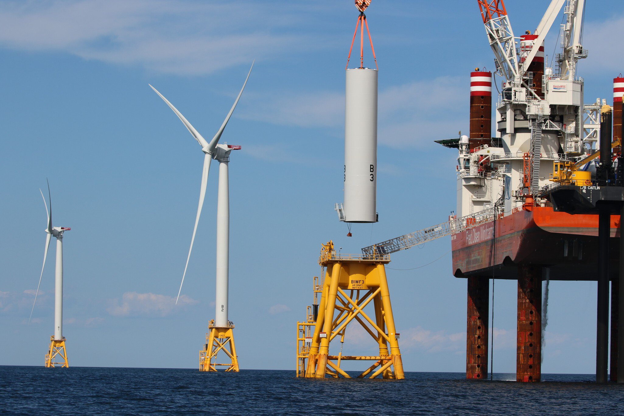Placing pedestal for Block Island Wind Farm turbine #3
