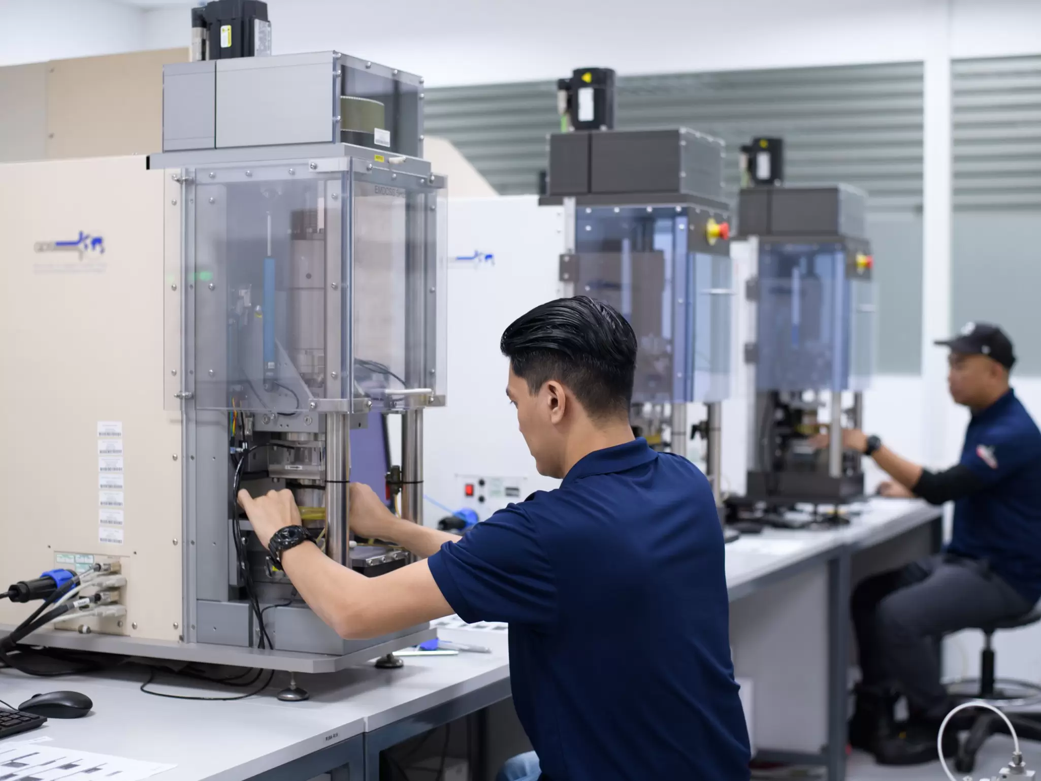 Geotechnical laboratory testing, Singapore 02.jpg