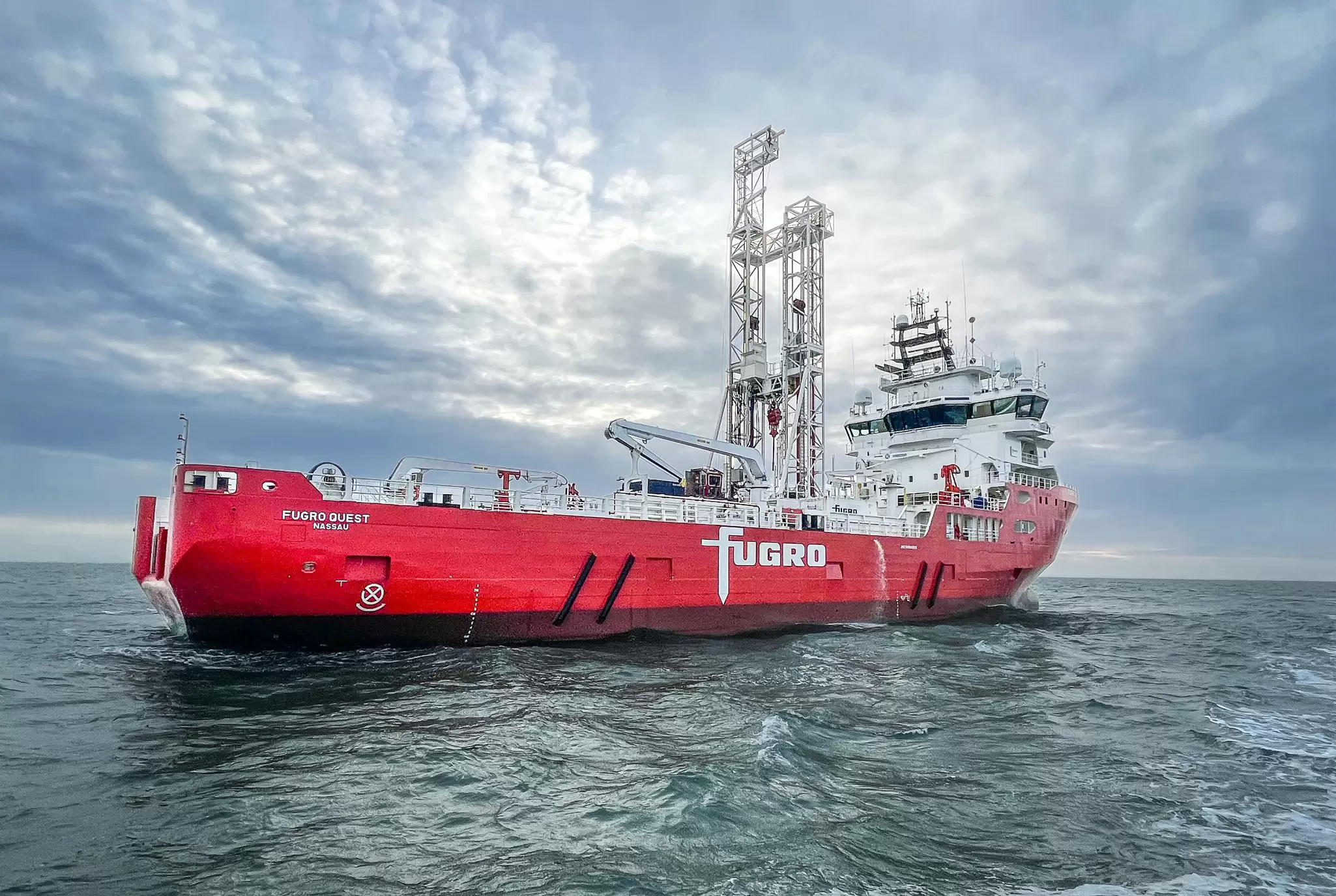 Fugro Quest geotechnical vessel 01.jpg