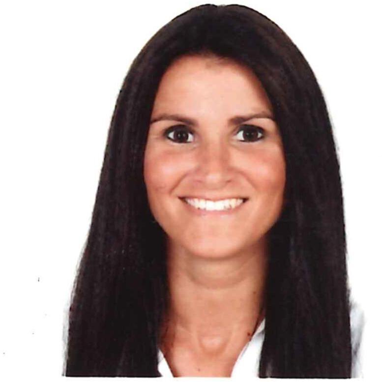 Ines Martin Grandes Headshot.jpg