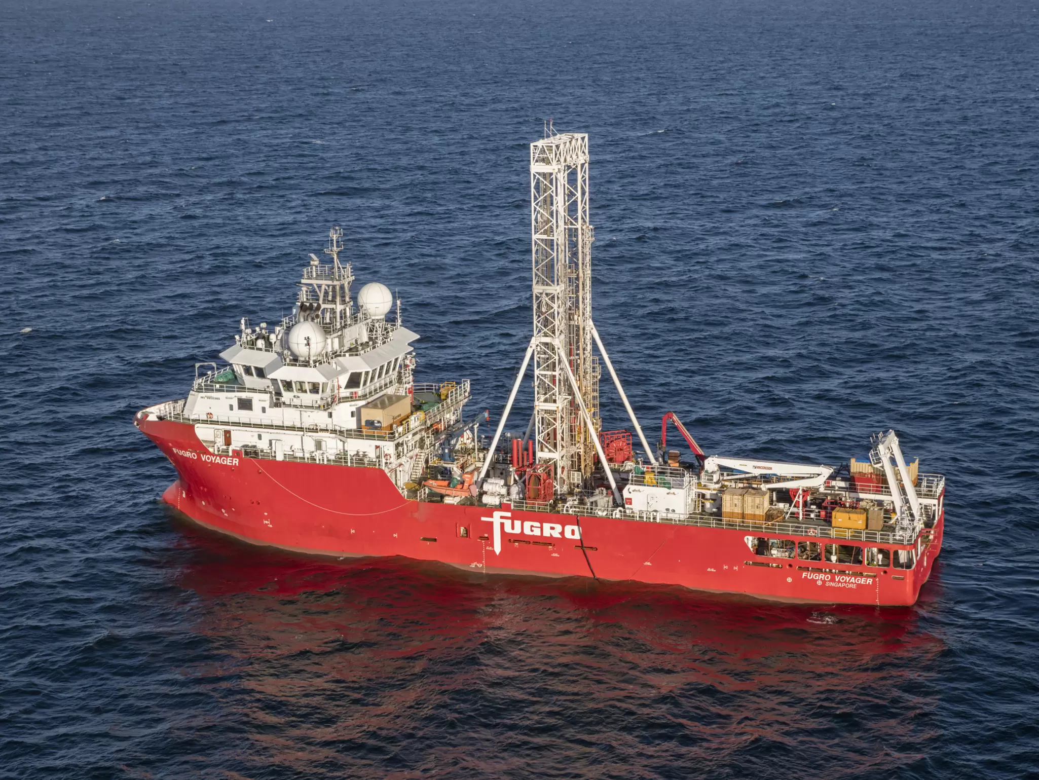 Fugro Voyager 03.jpg